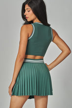 Load image into Gallery viewer, Fairway Femme Pleated Skirt Set
