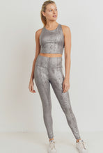 Load image into Gallery viewer, Snakeskin Foil Leggings